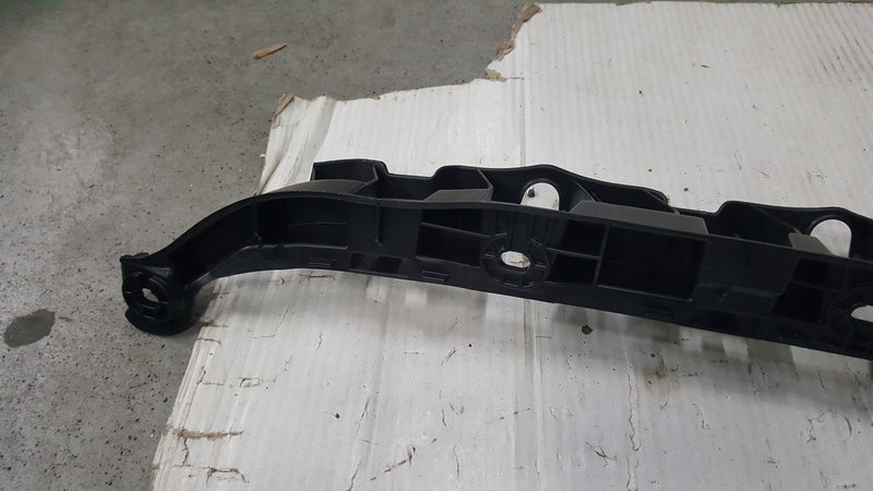 NOWY ORYGINALNY ślizg zderzaka tylnego SKODA OCTAVIA IV kombi 5E7807863