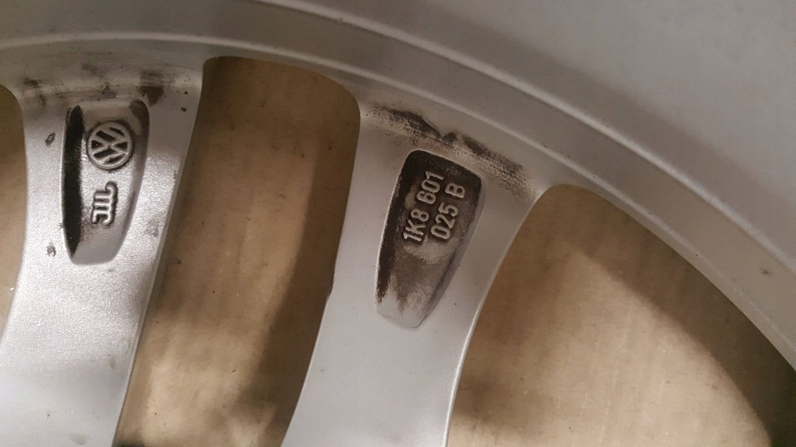 ALUFELGI VW Scirocco PASSAT SHARAN 8.0'' x 17'' 5X112 ET 41 1K8601025B