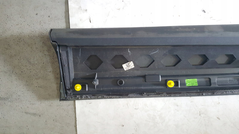 LISTWA NA DRZWI PRAWY PRZÓD AUDI Q8 4M8853960D 2018- CARBON
