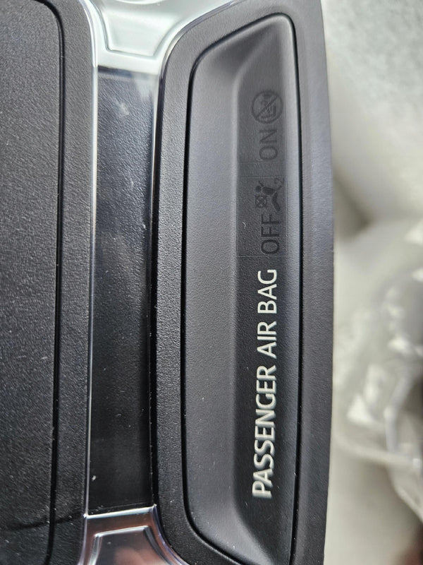 Oświetlenie kabiny led SOS Audi A3 8Y0947135H IDEAŁ