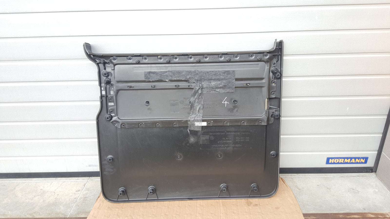 Tapicerka poszycie boczek prawa strona VW T5 T6 7E5867028 demontaż