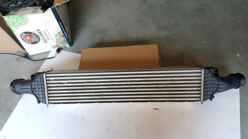 Chłodnica intercooler AUDI A4 (B9) A5 A6 (C8) A7 Q5 8W0145805AD demontaż