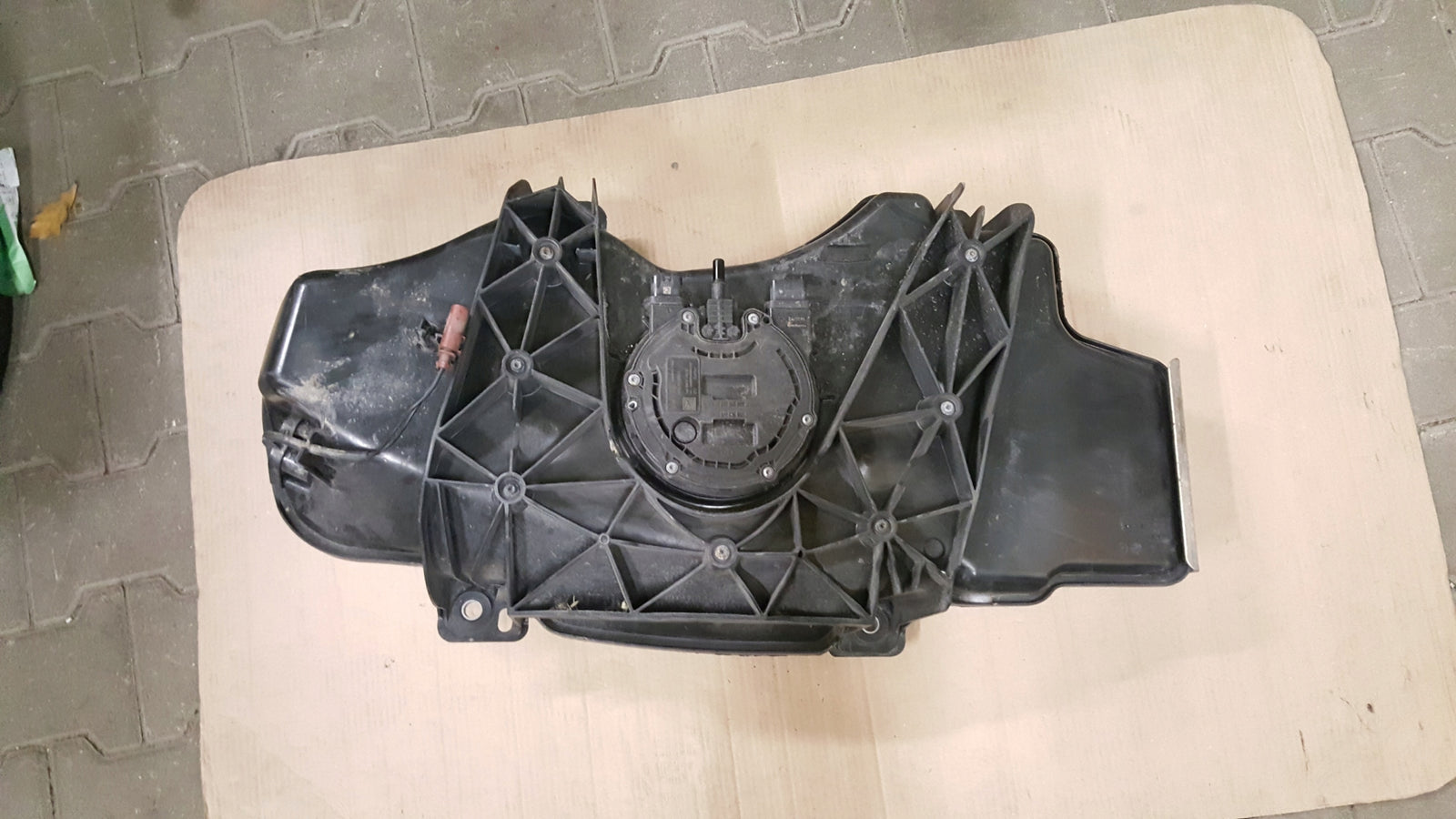 AUDI Q5 II 80A ZBIORNIK ADBLUE 80A131878AQ