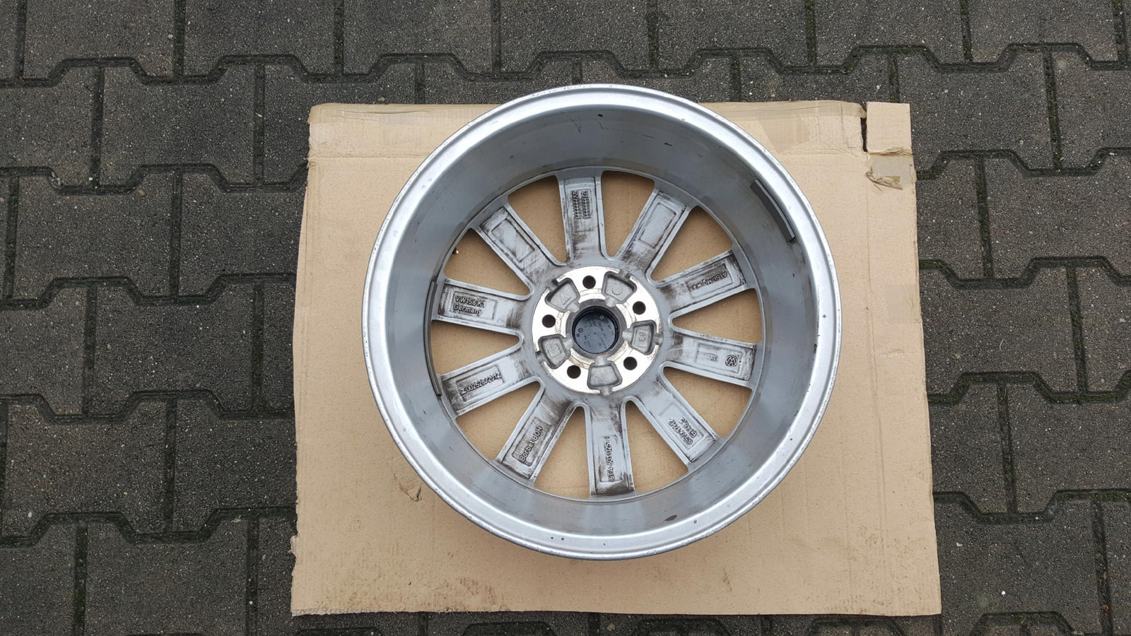 VW TOURAN 5TA 17X6,5 ET48,5 FELGA ORG 5TA601025J! IDEAŁ
