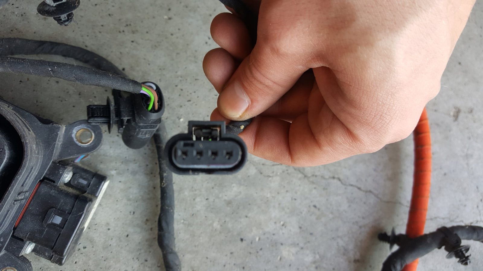 663702143fe7aba71dc87d8b30af4dde