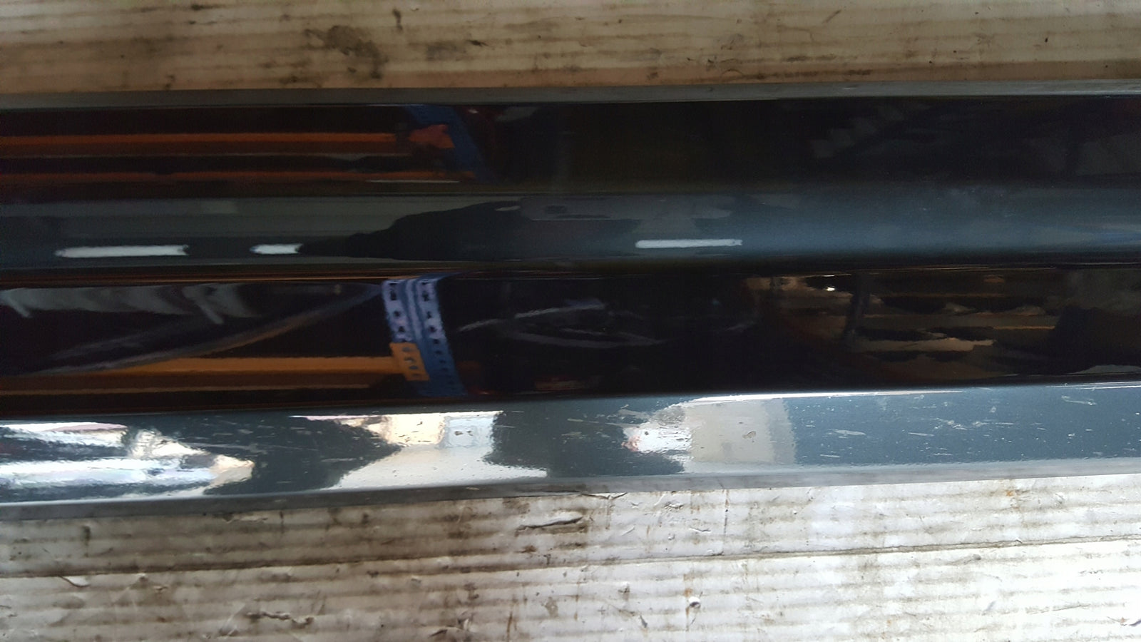Listwa drzwi prawy przód AUDI Q2 S-LINE 81A853960A