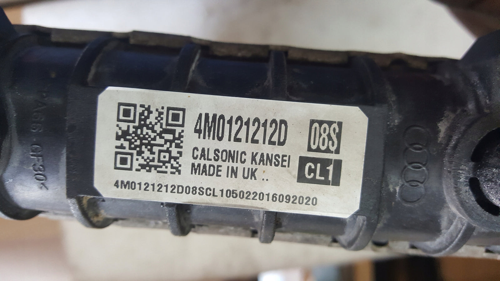 Dodatkowa CHŁODNICA WODY 4M0121212D AUDI Q7 II Q8 4M TOUAREG III 760 19-...