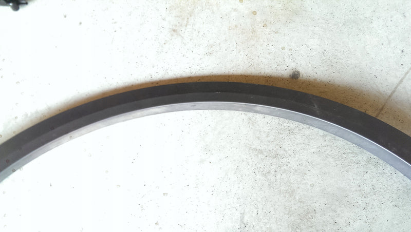 Listwa błotnika prawy tył VW TOUAREG 3 760853818