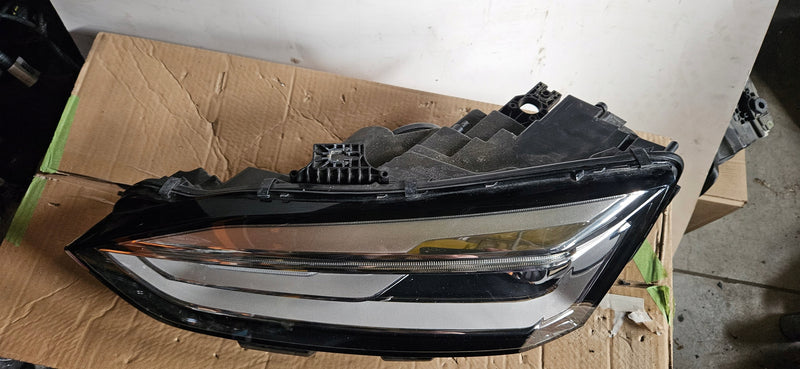 Le 8W6941005C bi xenon LED Audi A5 S5 RS5 B9 2019r DEMONTAŻ