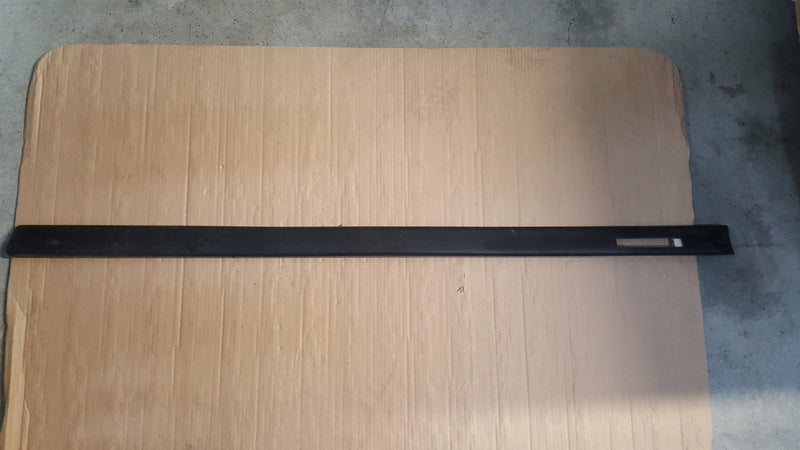 Listwa drzwi lewa BMW E36 Cabrio Coupe 51132253321