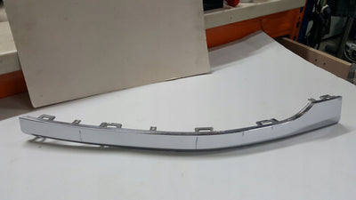 Listwa chrom zderzaka tylnego lewa strona VW TOUAREG 7P6853841 demontaż