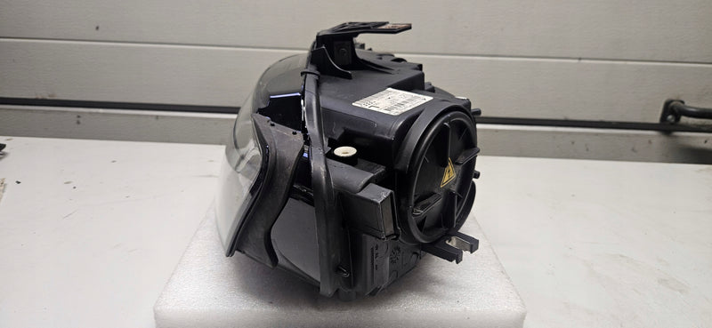 8K0941003C IDEAŁ! Le nie skrętny bi xenon LED Audi A4 S4 RS4 przed liftem