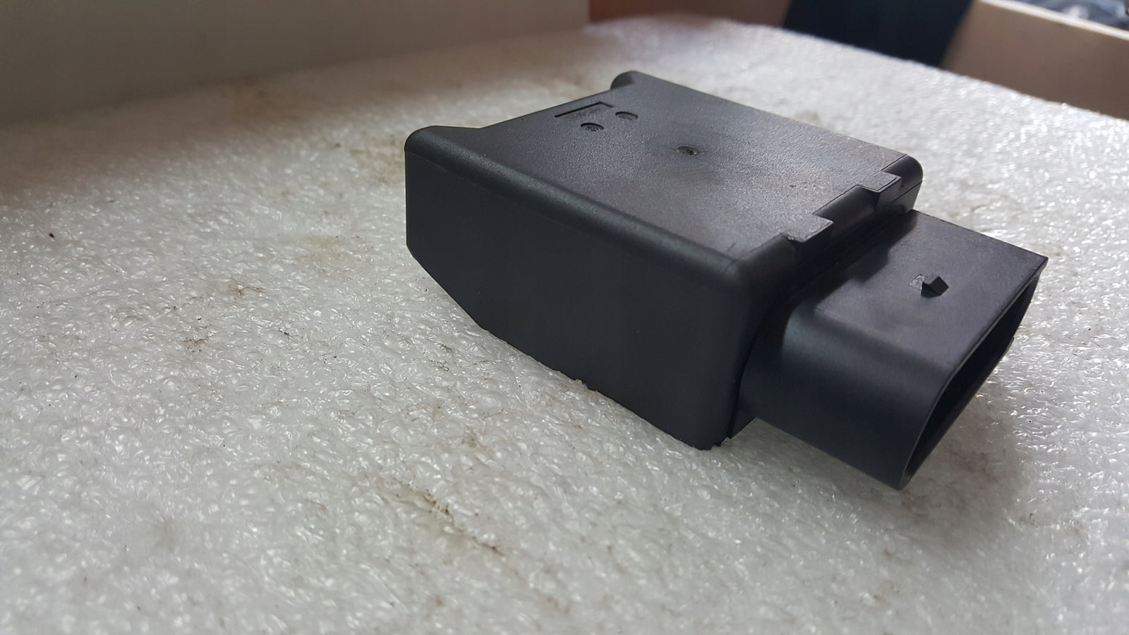 Moduł sterownik pompy paliwa VW AUDI SEAT SKODA 5Q0906093B demontaż