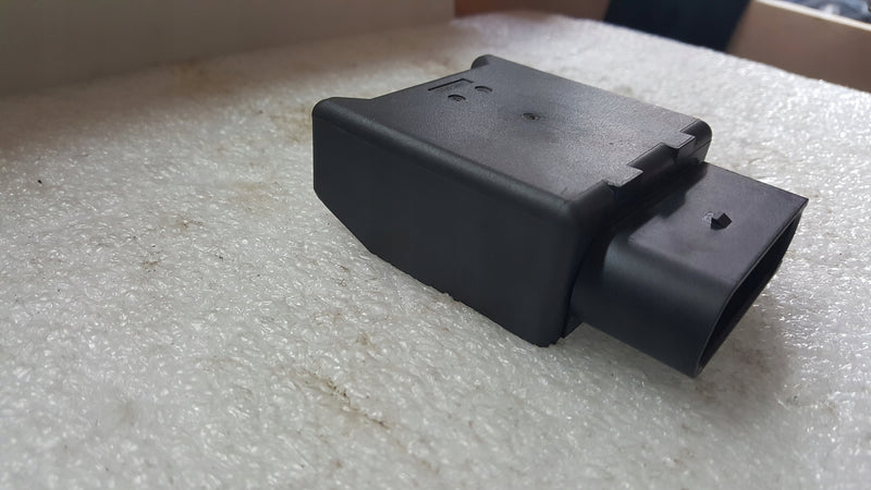 Moduł sterownik pompy paliwa VW AUDI SEAT SKODA 5Q0906093B demontaż