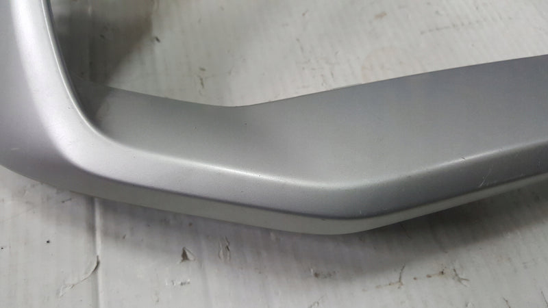Listwa zderzaka tylnego lewa strona AUDI Q3 83F807967 demontaż