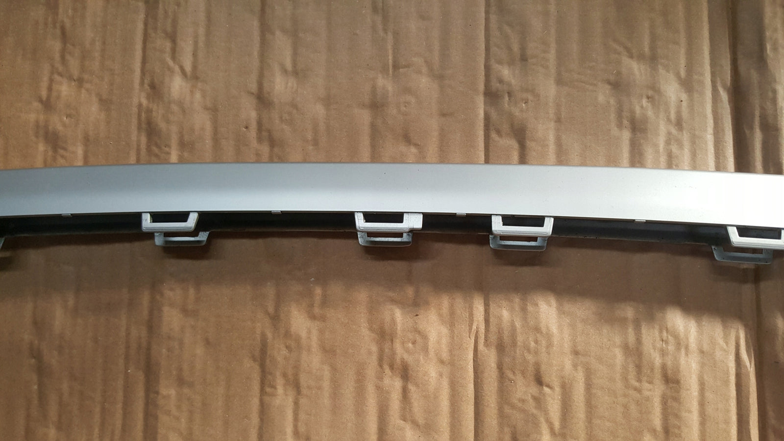 LISTWA ZDERZAKA PRZÓD AUDI A6 C8 LIFT S-LINE 4K0807717B ŚRODKOWA PRZEDNIA