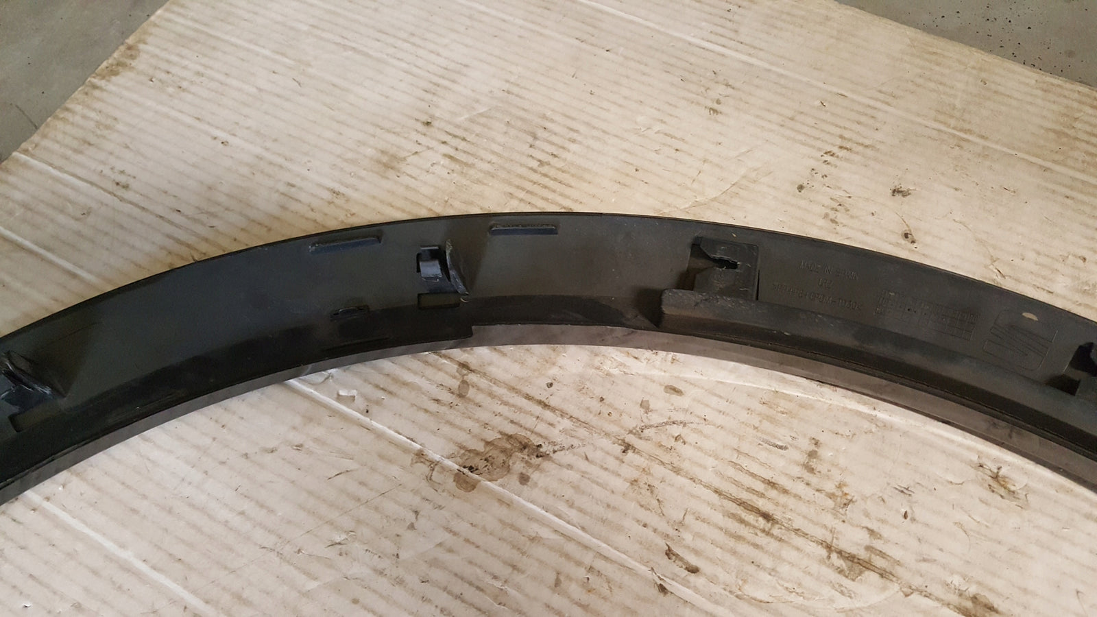 Listwa błotnika PR przód SEAT FORMENTOR 5FF853718D