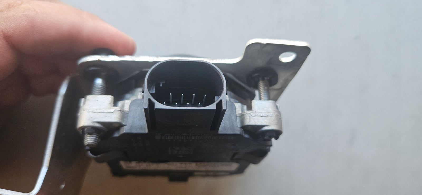 Radar ACC distronic AUDI A4 B9 8W0907561J 8W0907574 demontaż