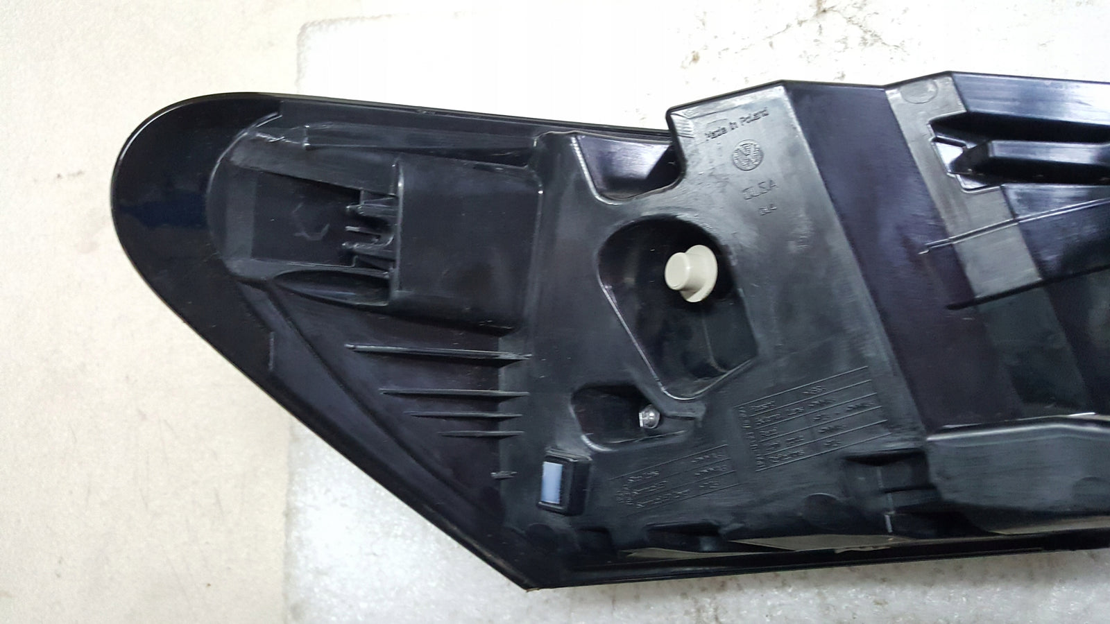 LAMPA PRAWA TYŁ TYLNA VW ID.4 11A945208A