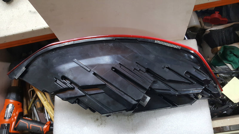 Tylna prawa lampa LED AUDI TT TTS TTRS 2023 rok 8S0945096E