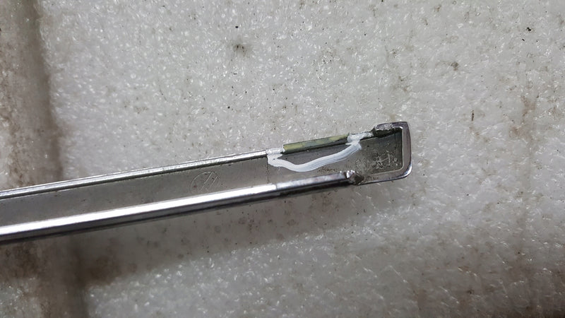 LISTWA ZDERZAKA PRZÓD CHROM PRAWA VW PASSAT B5 3B0807244