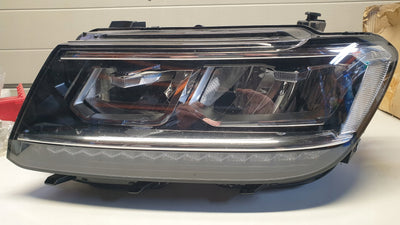 LE FUL LED Vw Tiguan 5NB941035D 2018r demontaż