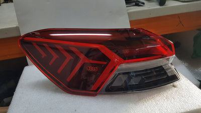 Lampa LED lewy tył AUDI Q4 e-tron 89A945069 demontaż