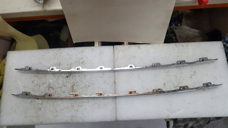 Listwa chrom zderzaka tylnego VW ARTEON 3G8853835B demontaż