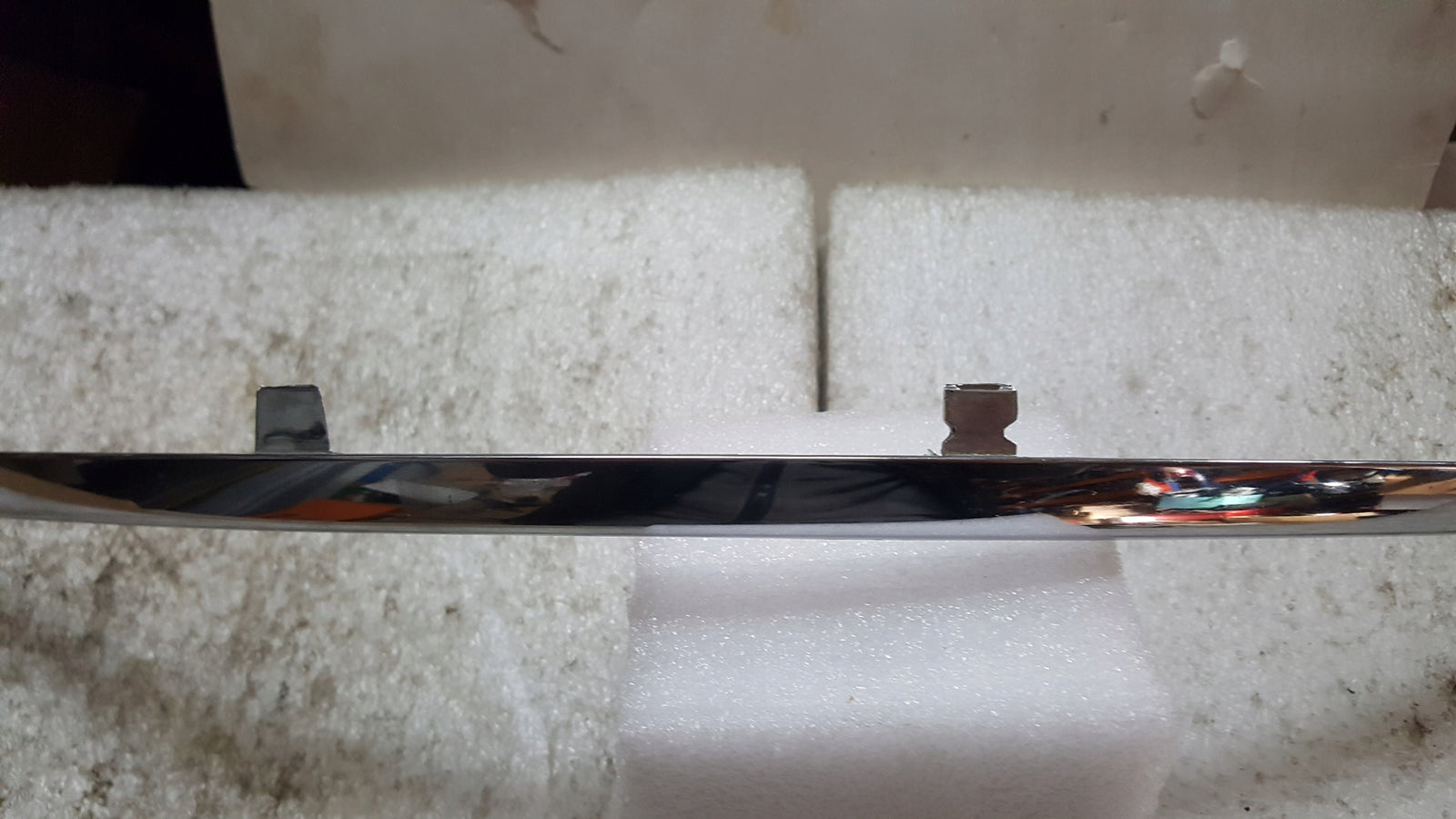 VW PASSAT B5 FL LISTWA ZDERZAKA CHROM LEWA 3B0807243