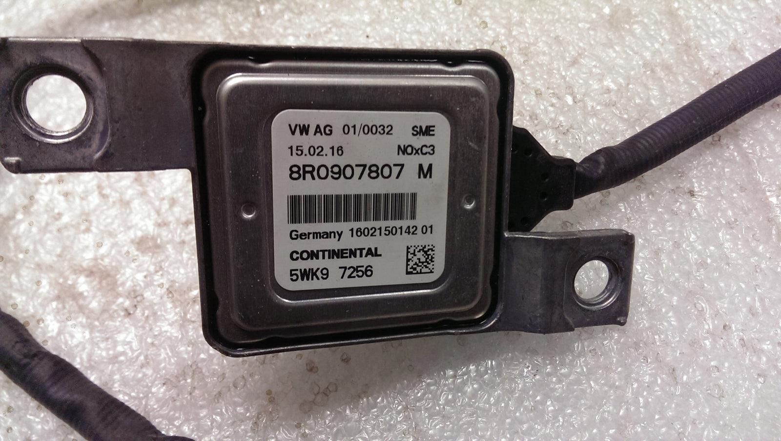 Sonda lambda VW AUDI 8R0907807M demontaż