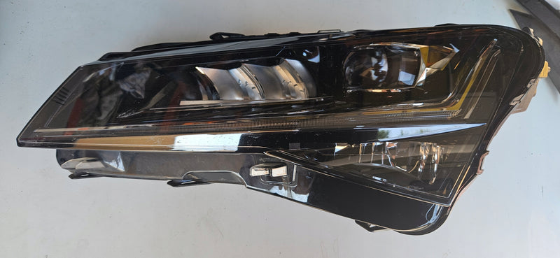 Le FUL LED SKODA SUPERB 3 LIFT 3V1941015D IDEAŁ 2021r