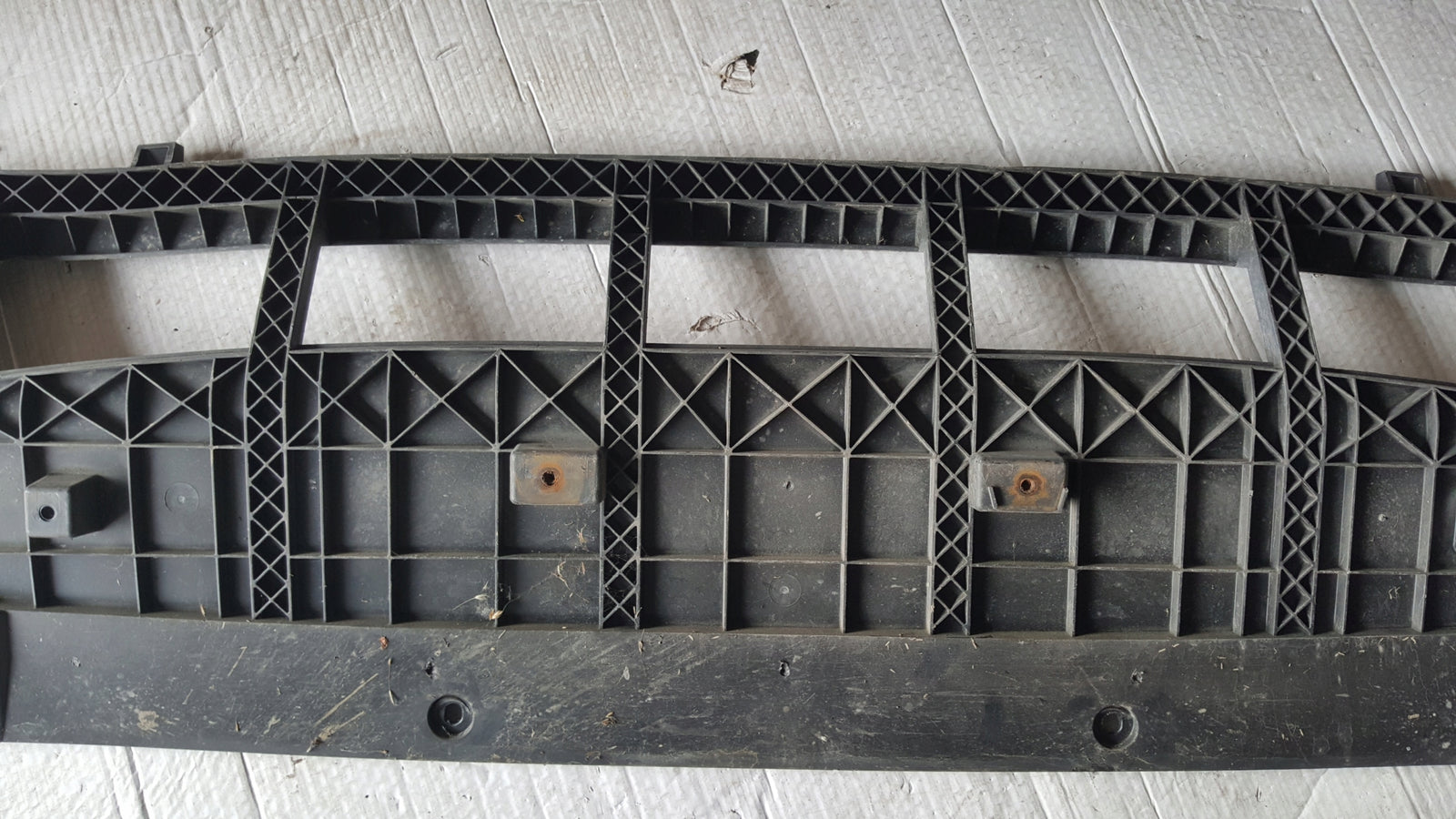 Osłona wzmocnienie pod zderzak przód AUDI Q5 8R0807233C demontaż