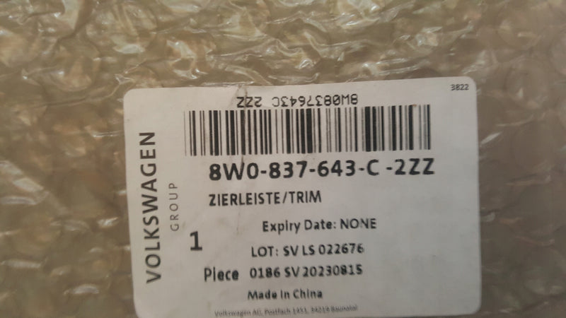 AUDI A4 B9 LISTWA DACHOWA LEWA 8W0837643C ORYGINAŁ
