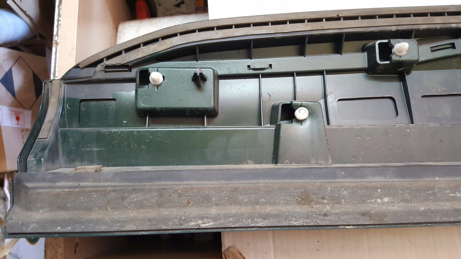 Listwa drzwi prawy przód AUDI Q7 4M0583960N/M/P demontaż