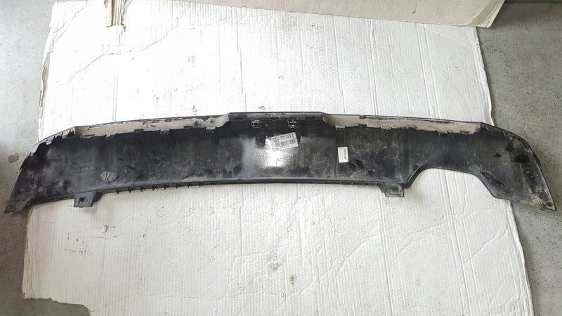 Dokładka spoiler zderzaka tył AUDI A1 82A807421C demontaż
