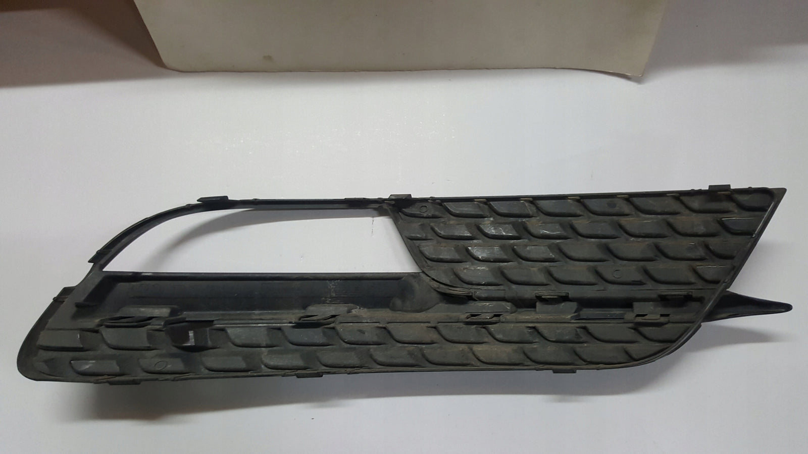 Kratka zderzaka lewy przód AUDI A5 8T0807681H demontaż
