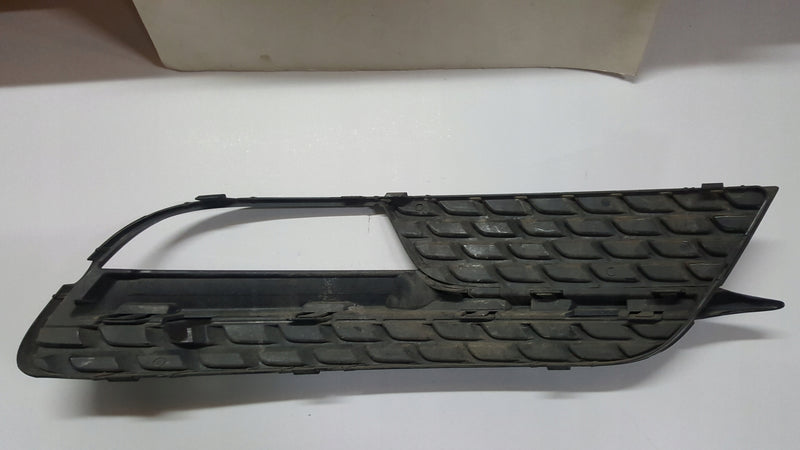 Kratka zderzaka lewy przód AUDI A5 8T0807681H demontaż