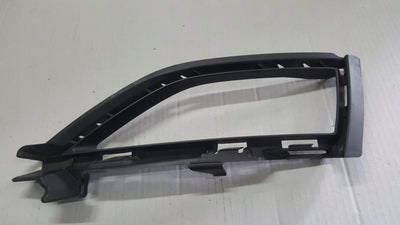 Kratka ramka zderzaka prawy przód VW GOLF VII 5G0853212H demontaż