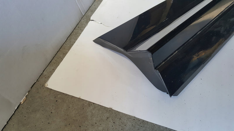 Listwa drzwi prawy przód AUDI Q3 II 83A853960A/B