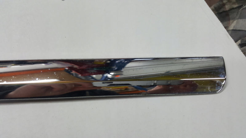 Listwa chrom drzwi przód prawa strona VW T5 T6 7E0853054B demontaż