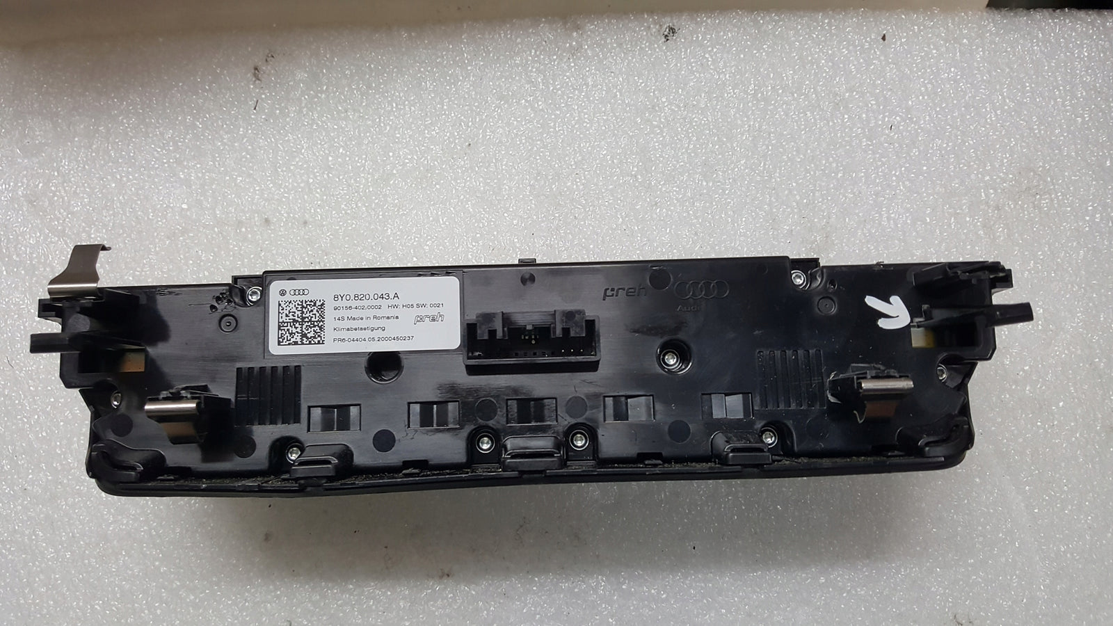 d1d3d7b7d7b5b43b06b222f3c2c6a251