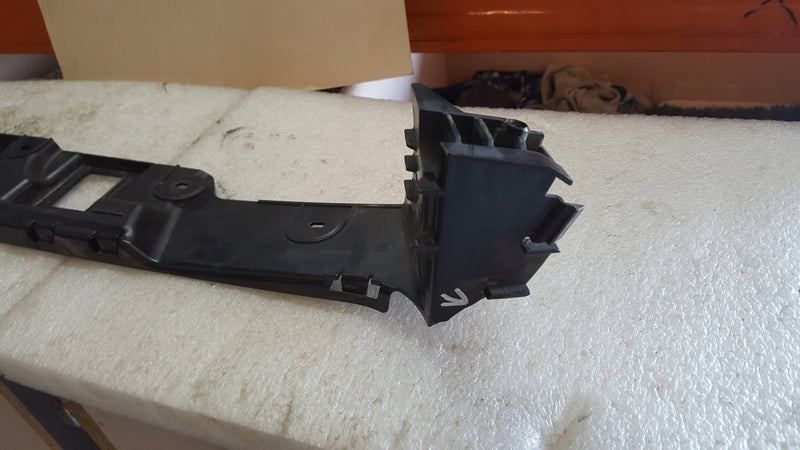 Ślizg zderzaka lewy tył VW CADDY 2K7807393D demontaż