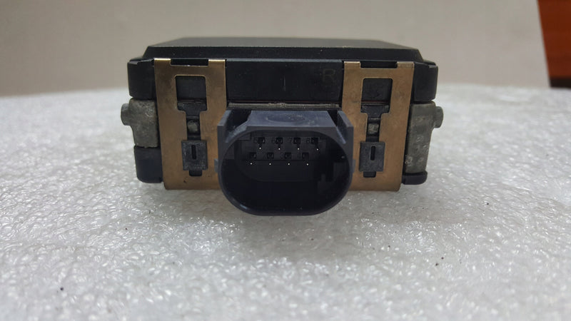 Radar sensor distronic VW T6 7E0907561C demontaż