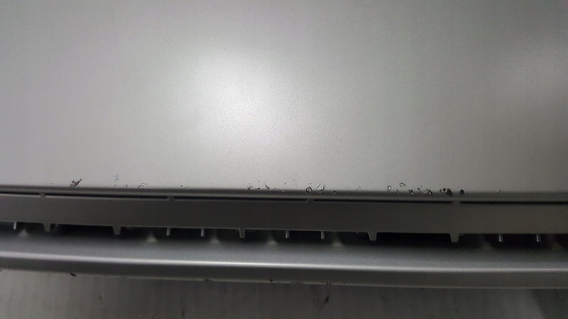 Dokładka spoiler dyfuzor zderzaka tylnego AUDI E-TRON 4KE807835C demontaż