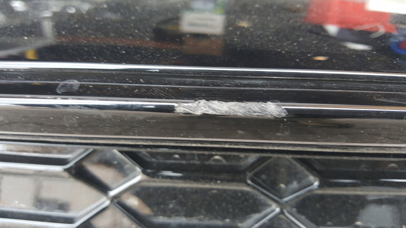 Dokładka dyfuzor spoiler zderzaka tylnego AUDI RS5 8W6807521AL demontaż