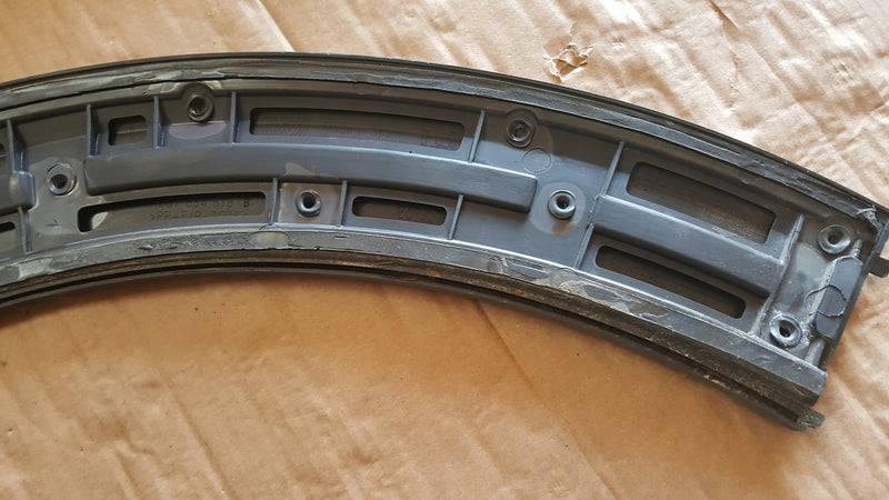 2G7854818B SIERP LISTWA NAKŁADKA BŁOTNIKA PRAWY TYŁ VW TAIGO 2023+