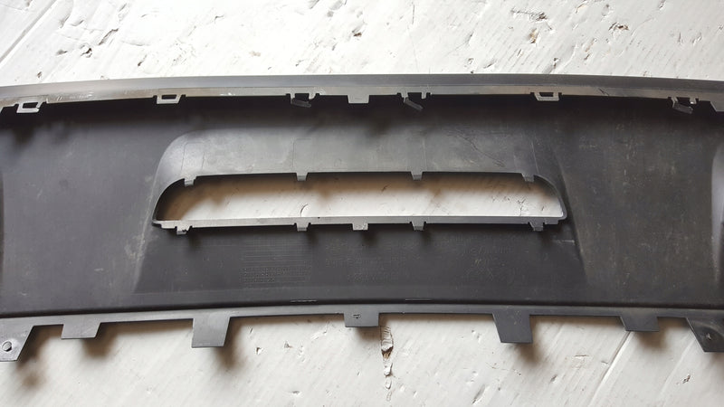 Dokładka spoiler zderzaka przód AUDI Q8 4M8807733A