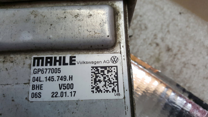 Chłodnica intercooler VW T6 -- CRAFTER 04L145749H demontaż