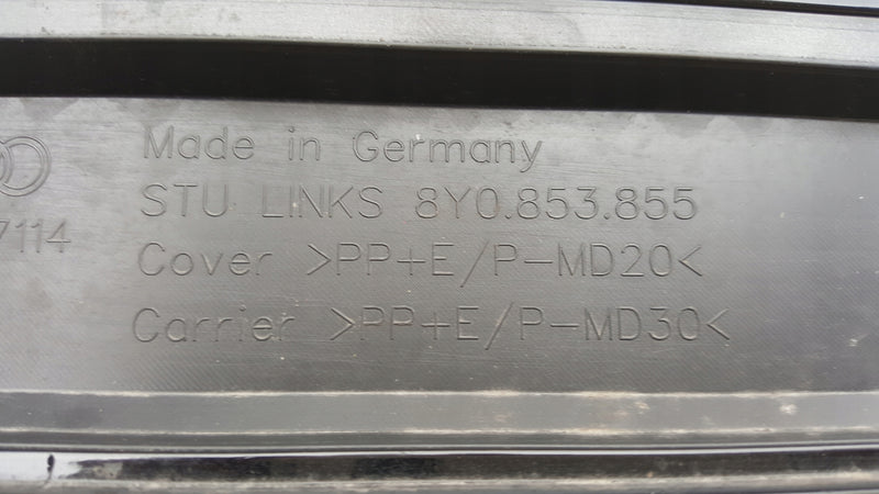 Listwa progowa lewa strona AUDI A3 8Y0853855 demontaż