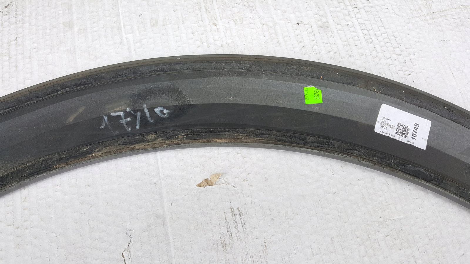 Listwa błotnika P tył AUDI A6 C8 ALLROAD 4K9853818